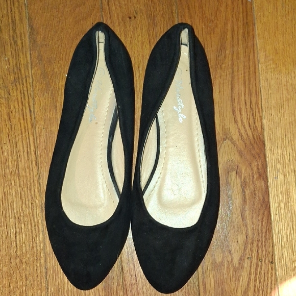 Heritage Shoes - Heritage Black  Suede Women's Flats